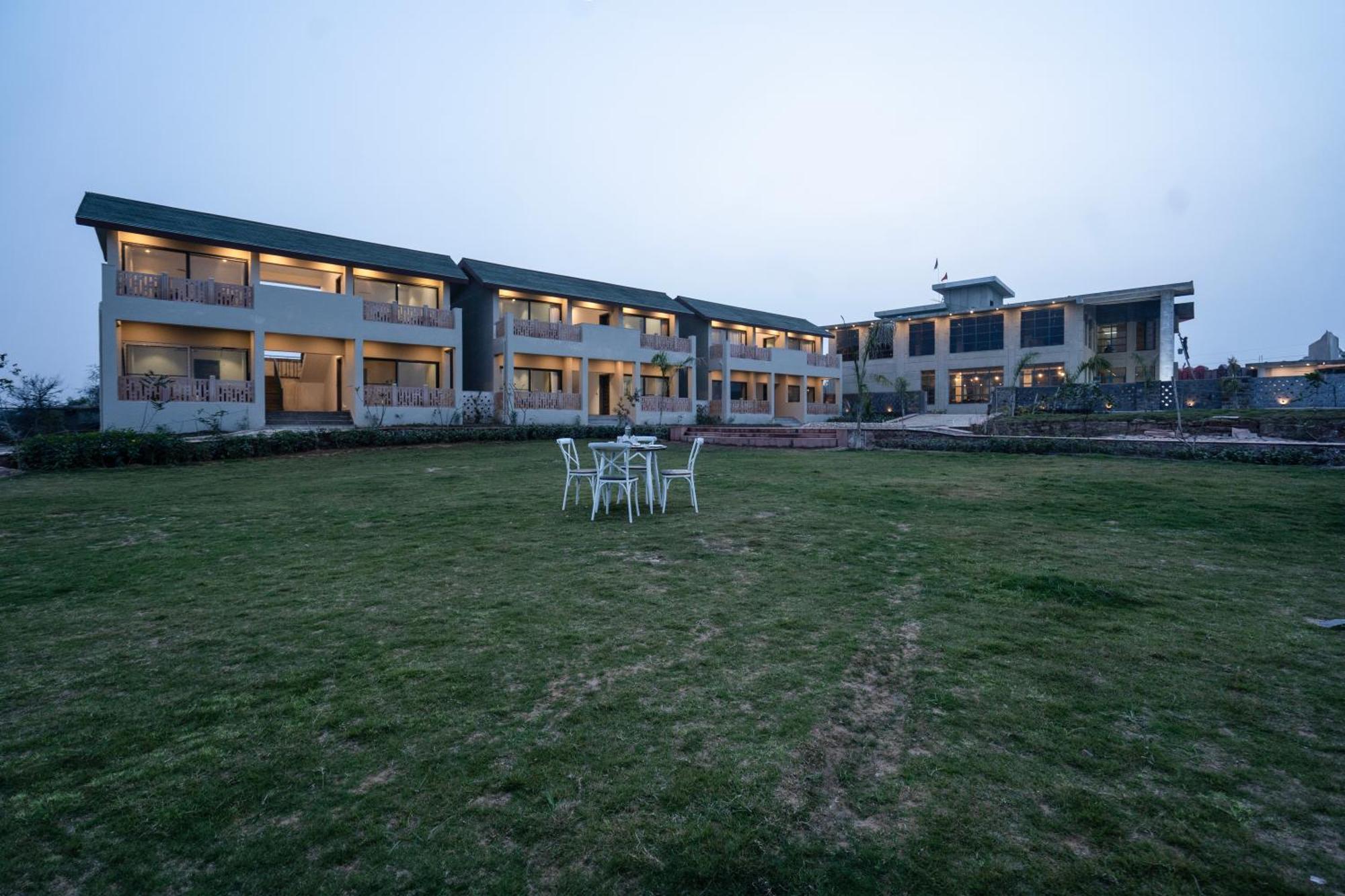 Palpur Fort A Kuno Wildlife Resort, Morawan Sesaipura Экстерьер фото