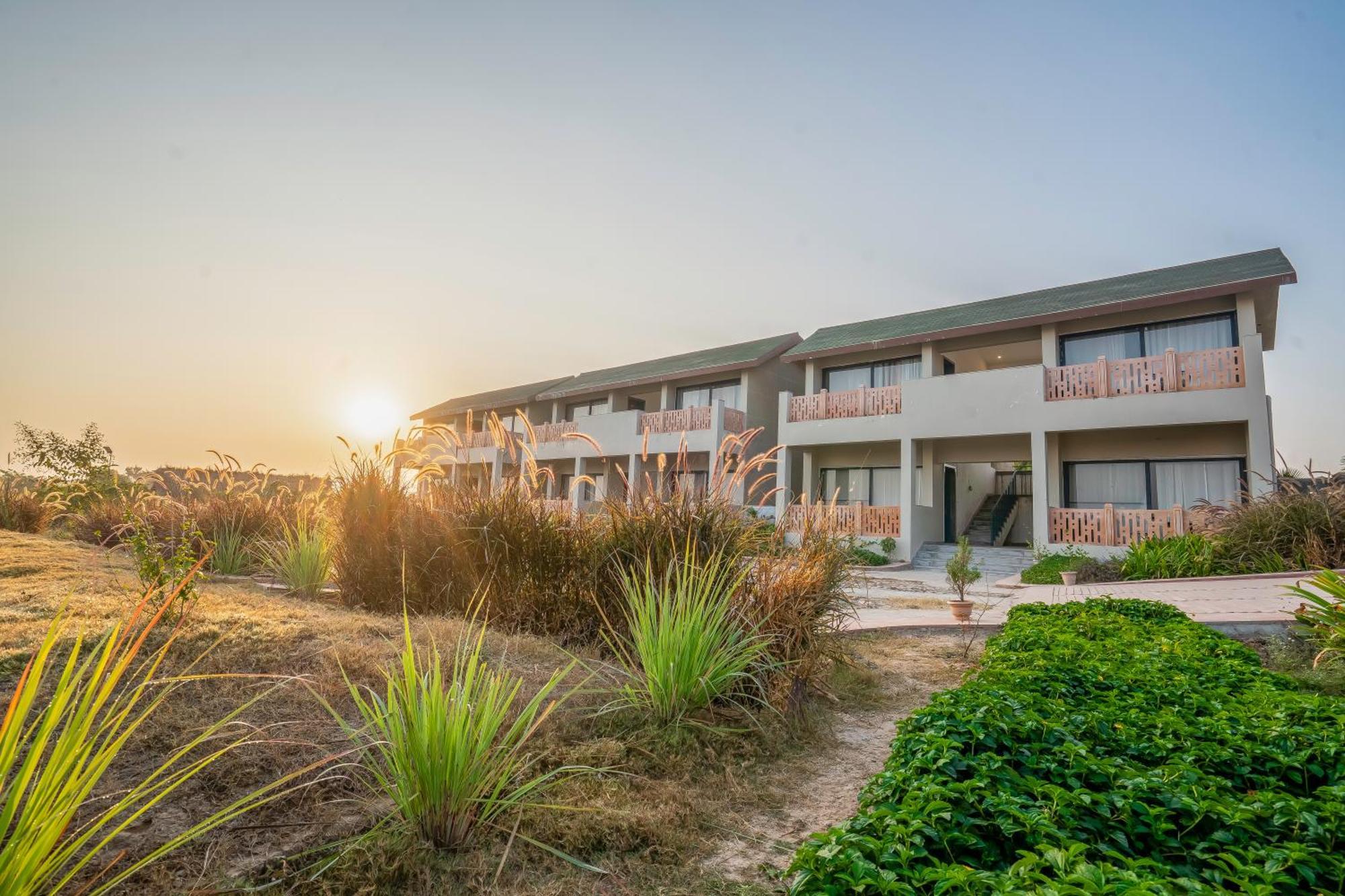 Palpur Fort A Kuno Wildlife Resort, Morawan Sesaipura Экстерьер фото